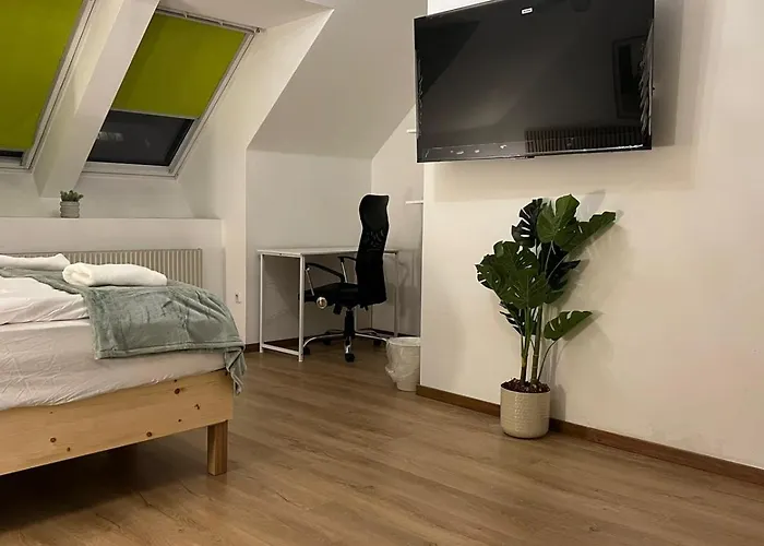 Lovely 3br With Balcony Near Rennweg Station Apartamento *