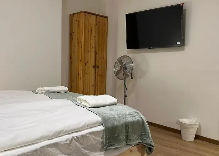 Lovely 3br With Balcony Near Rennweg Station