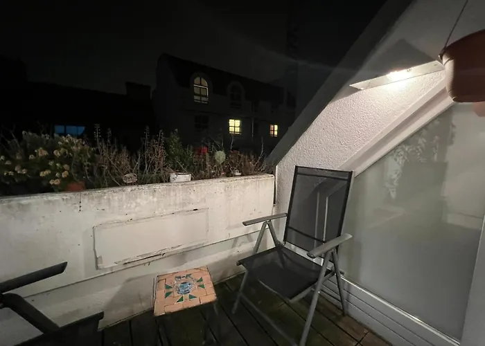 Lovely 3br With Balcony Near Rennweg Station Apartamento *