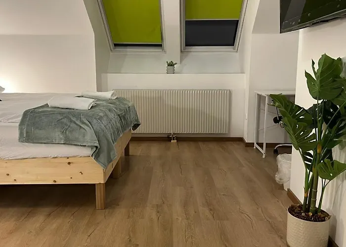 Lovely 3br With Balcony Near Rennweg Station