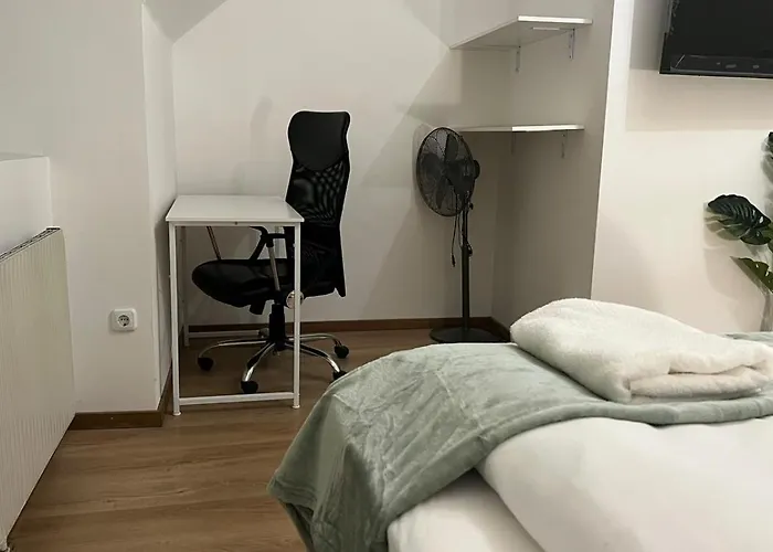 Lovely 3br With Balcony Near Rennweg Station Apartamento Viena