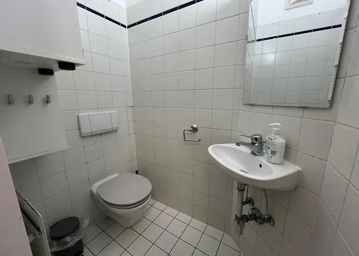 Apartamento Lovely 3br With Balcony Near Rennweg Station *